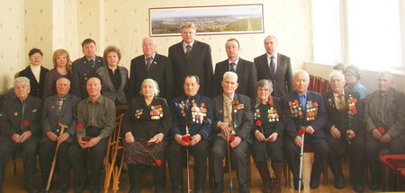 17:41 В городе Шумерле начались церемонии награждения участников Великой Отечественной войны памятными медалями